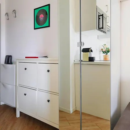Colorful Nolo شقة